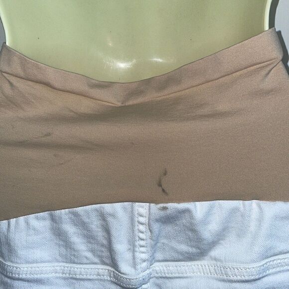 NWT Indigo Blue white denim shorts - Picture 5 of 10